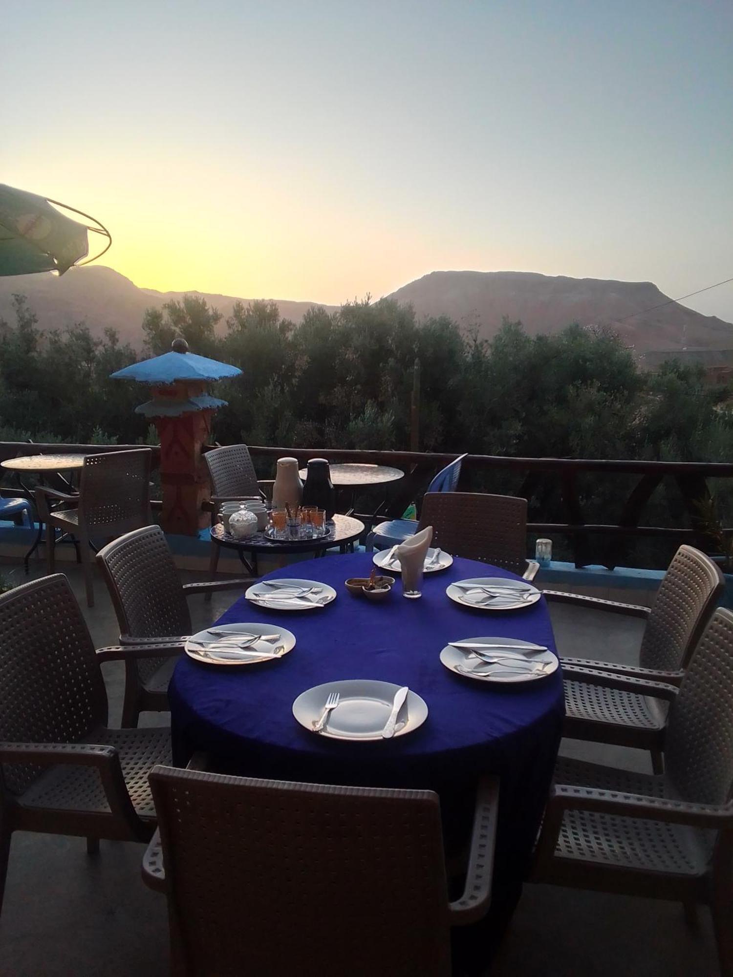 Hotel Restaurant Ait Saderat Boumalne Екстериор снимка