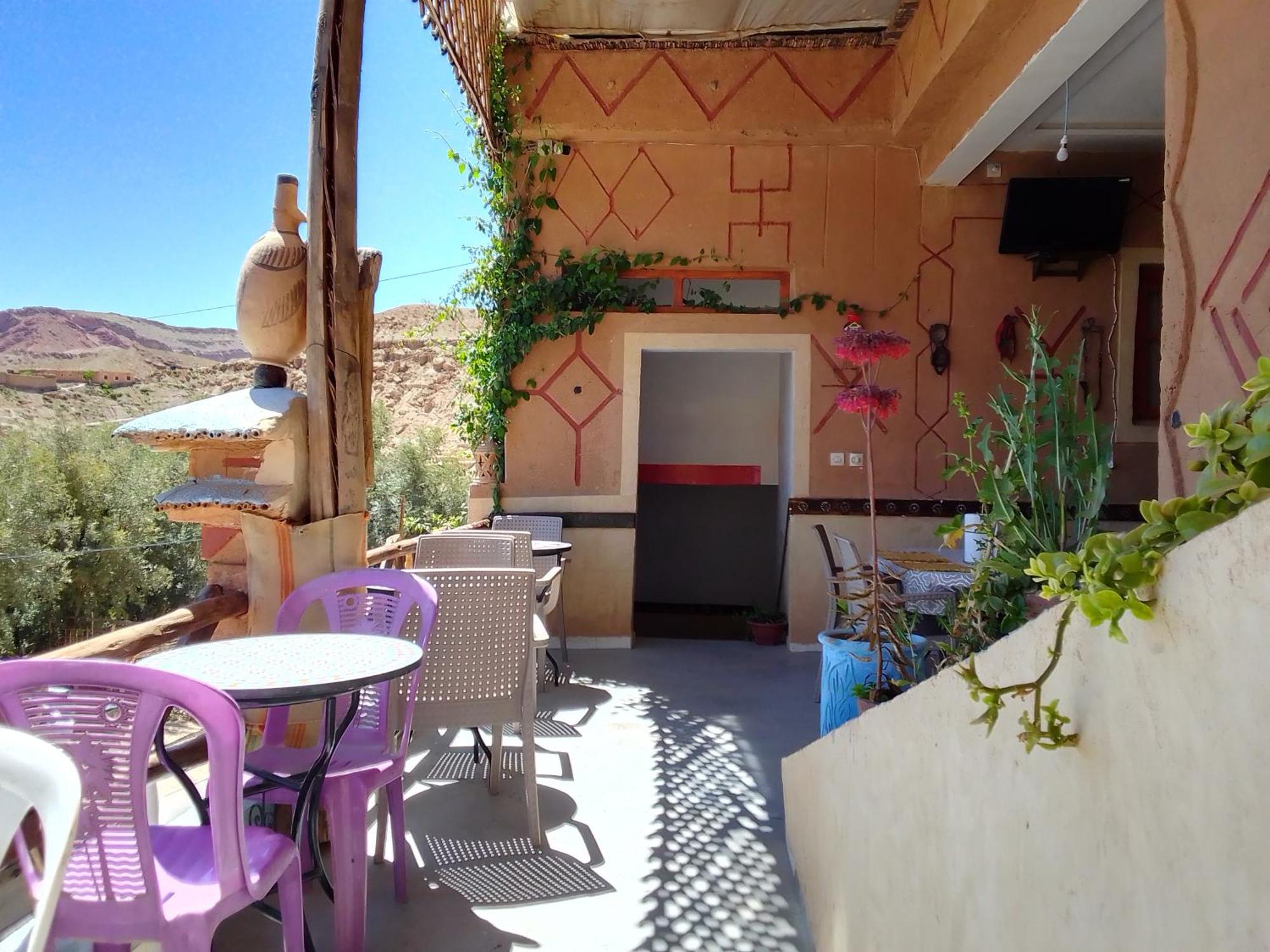 Hotel Restaurant Ait Saderat Boumalne Екстериор снимка