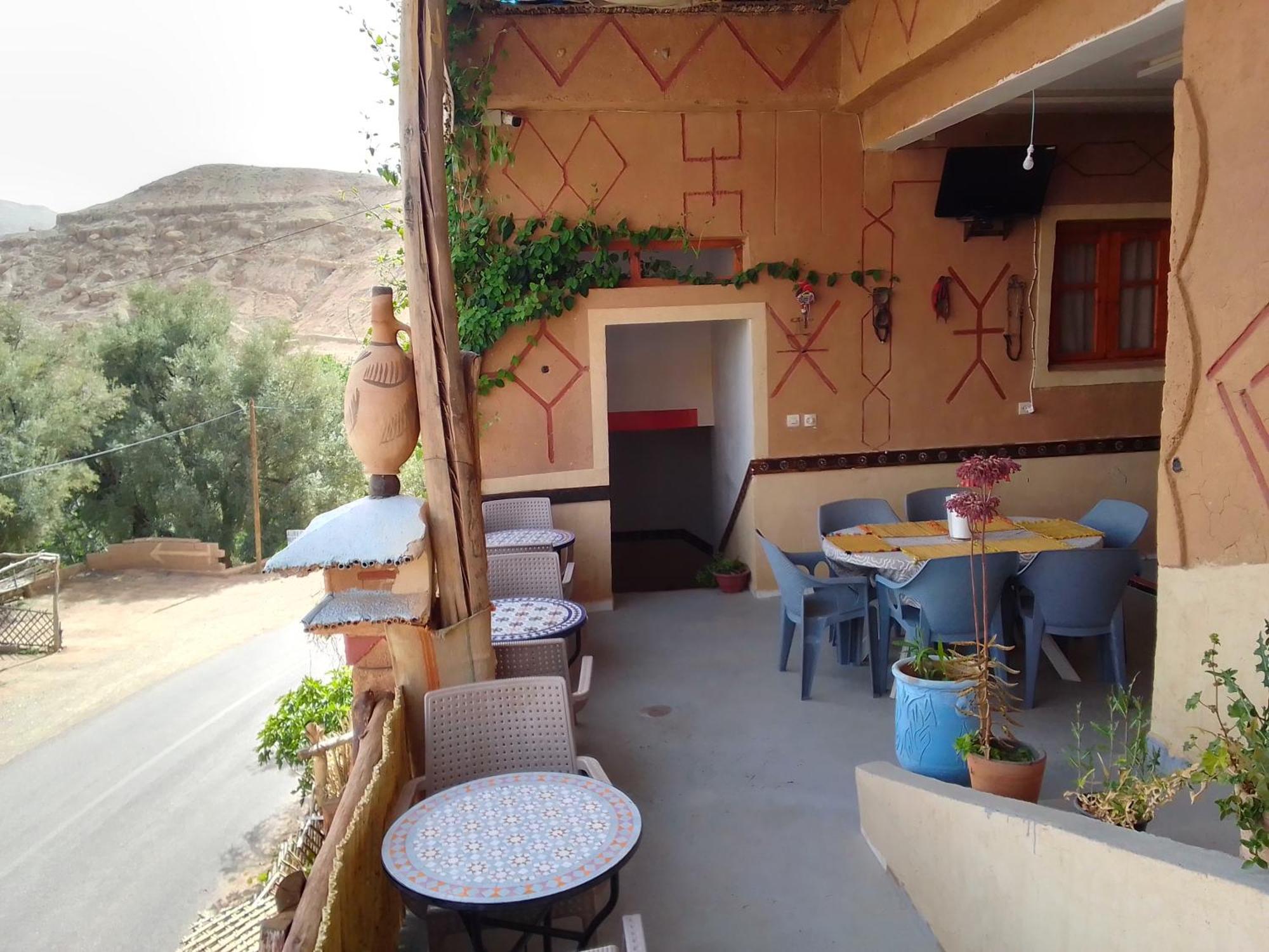 Hotel Restaurant Ait Saderat Boumalne Екстериор снимка